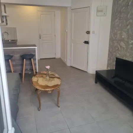 Апартаменты Equipe Hyper Centre